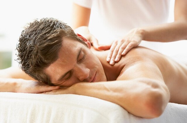 Layanan Pijat Panggilan Profesional dan Massage Terapis Berpengalaman